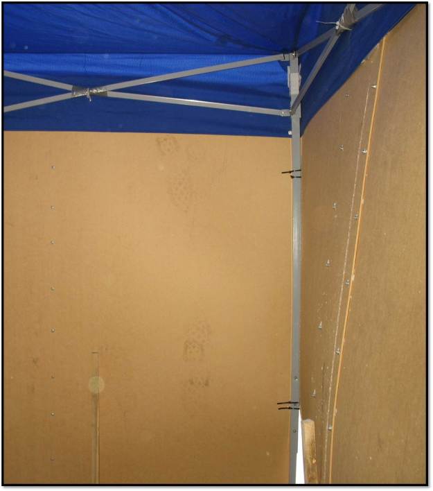 tent pole corner